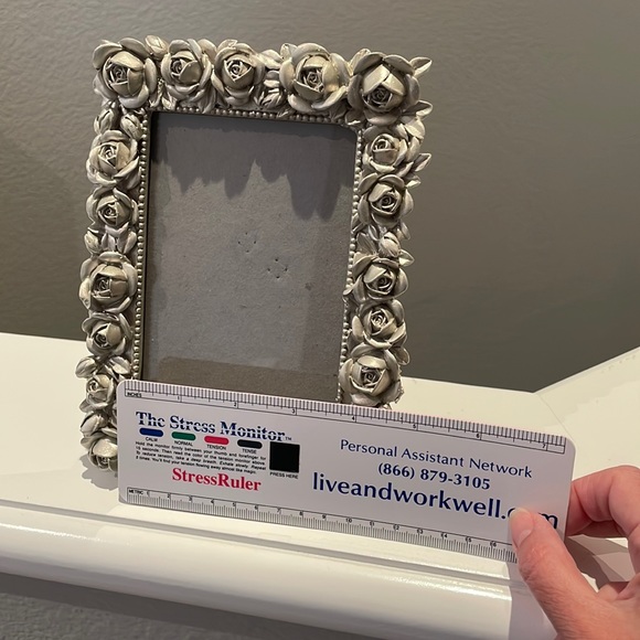 New, never displayed 4x6 picture frame by concepts - pretty silver roses design - Picture 5 of 8